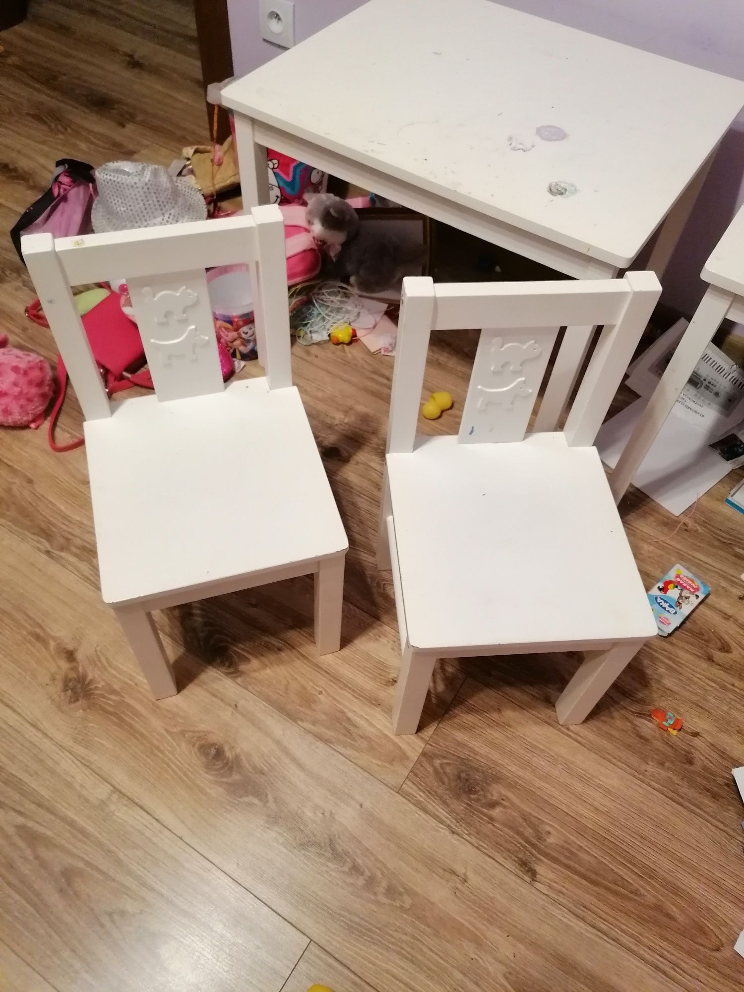 KRITTER stoliki wraz z krzeselkami