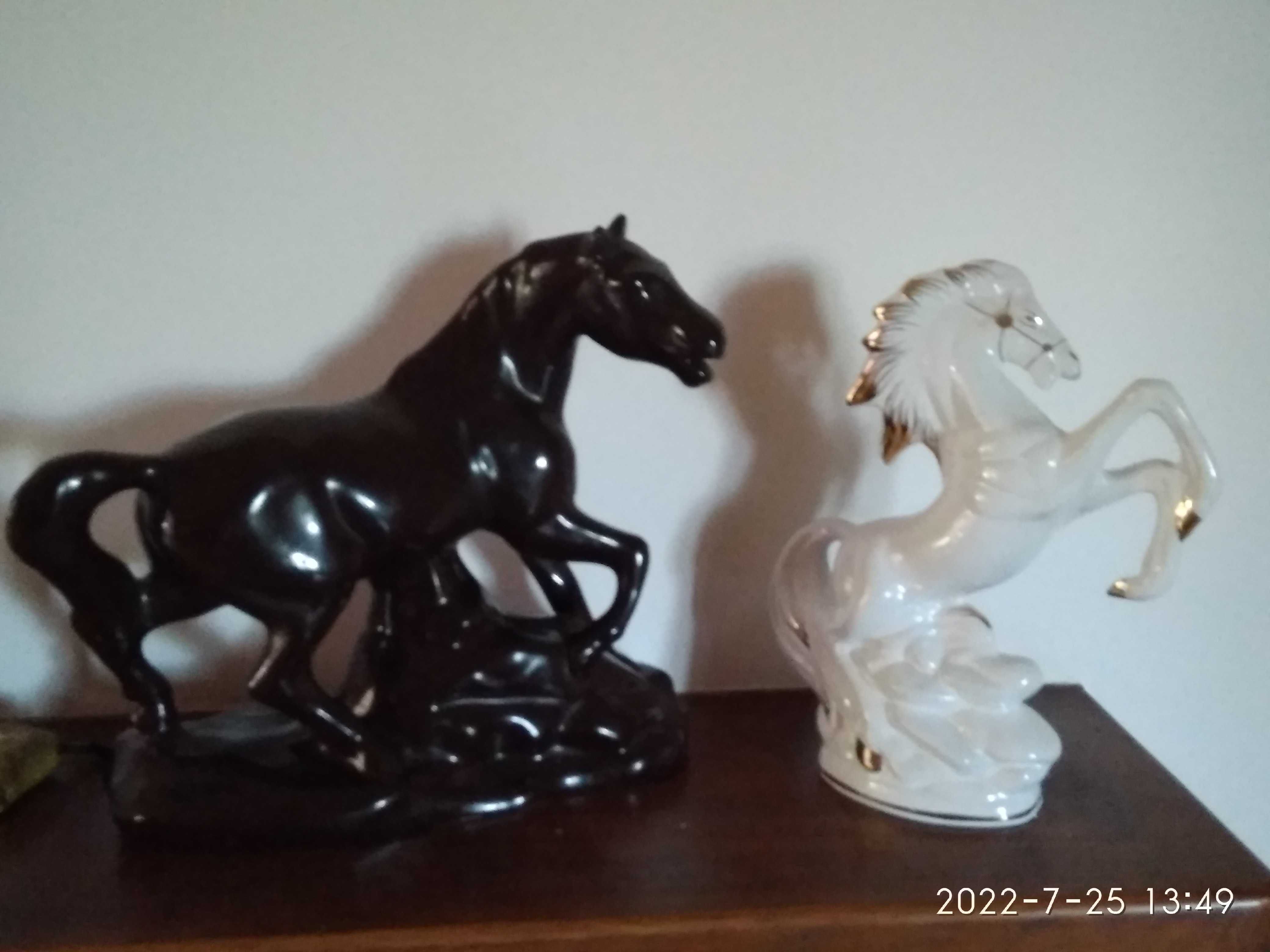 figurka ceramiczna koń - 2 sztuki