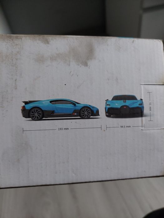 CMJ RC Cars Bugatti Divo Blue Remote control Radio Car 1:24 Officially