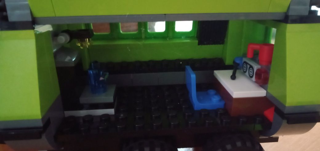 Конструктор Lego 60124 Вулкан: розвідувальна база