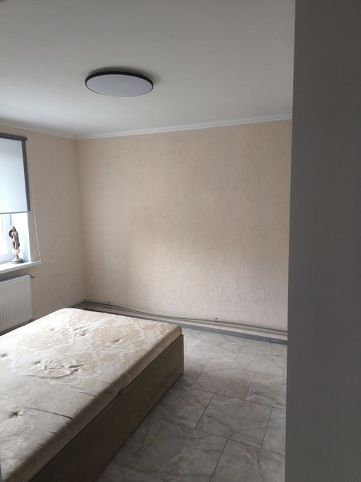 Будинок в центрі Новоселецька,50