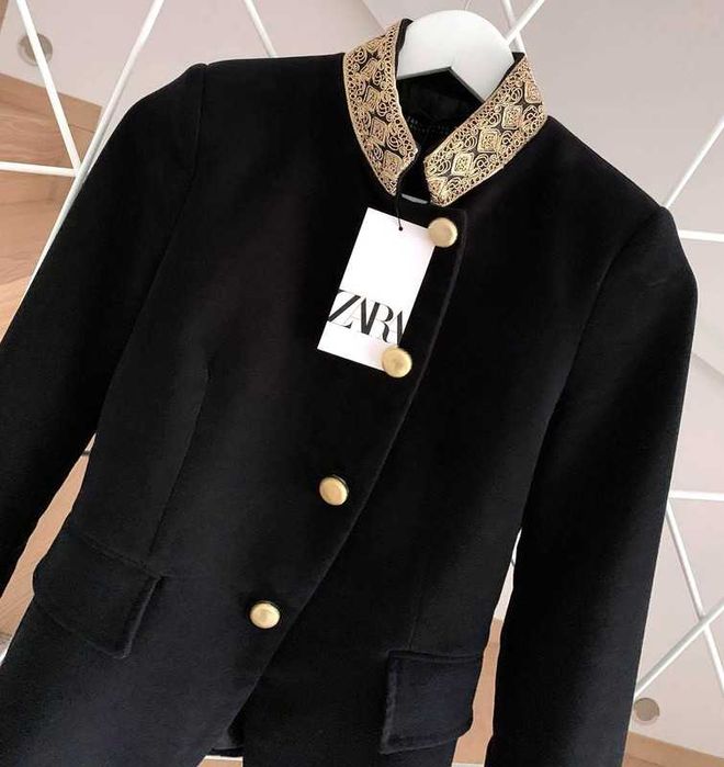 A434 ZARA nowa marynarka velvet czarna ze złotymi guzikami kurtka