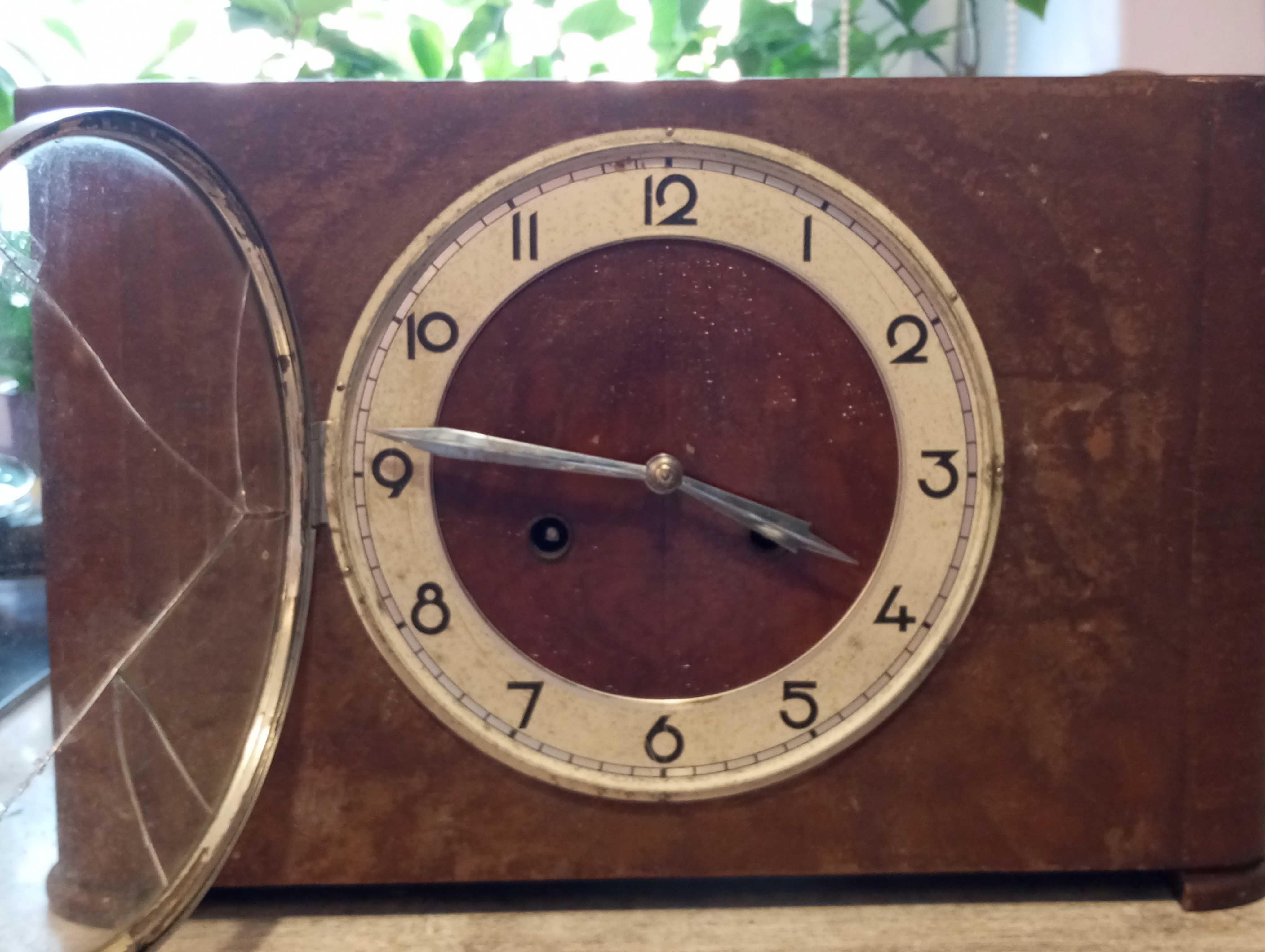 Stary zegar kominkowy Junghaus