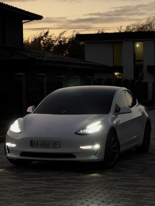 Tesla model 3 2020 Dual motor