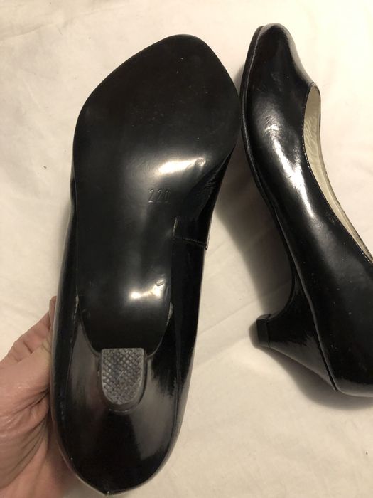 Туфлі лаковані, нові