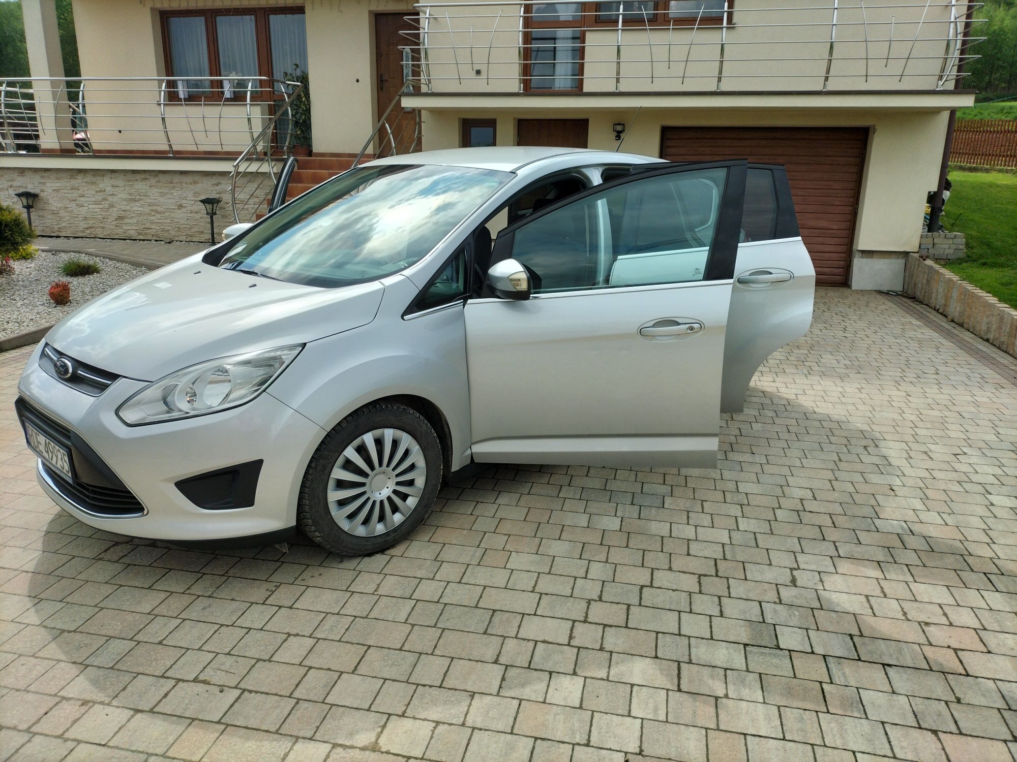 Ford C-Max  1.6 benzyna