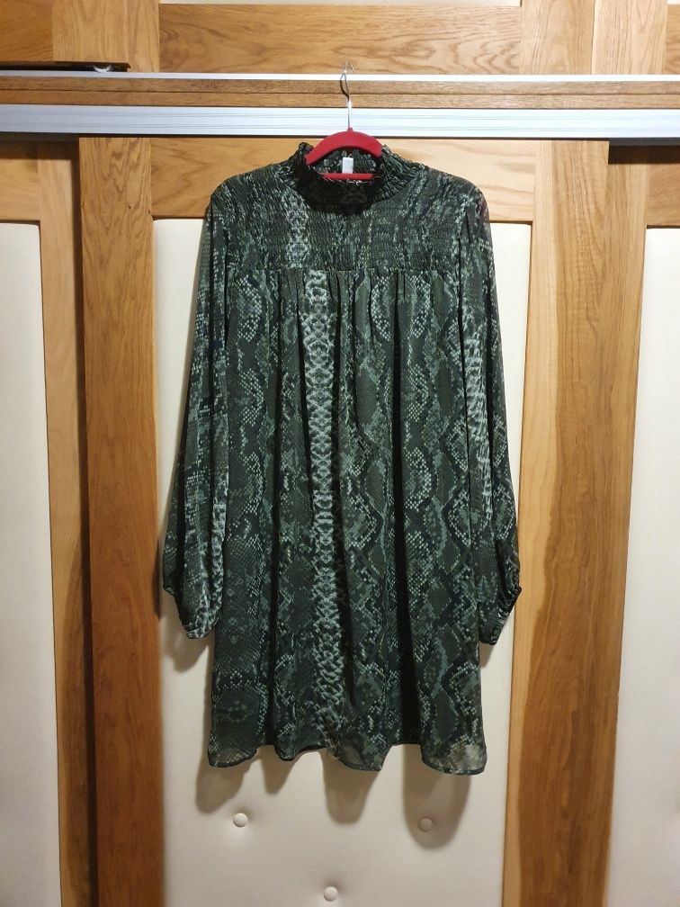 Sukienka w wężowy wzór, H&M, r.44