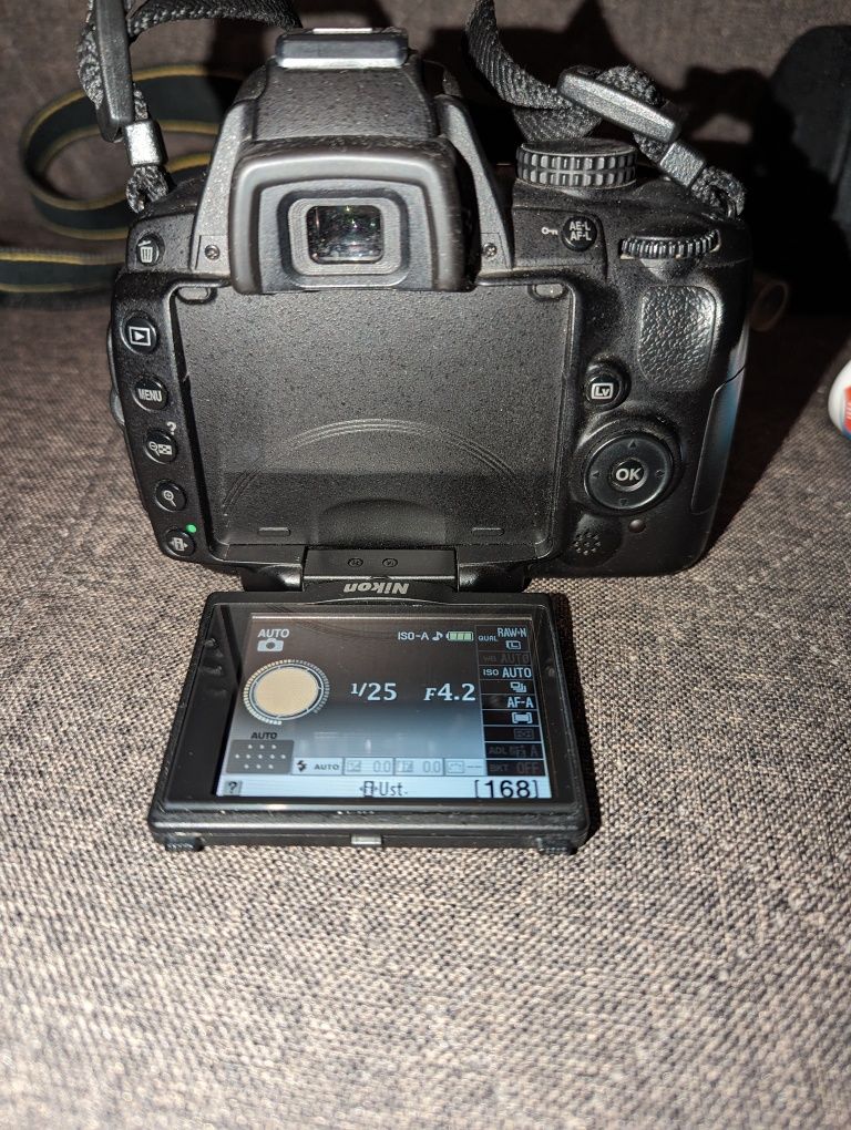 Nikon D5000 i dwa obiektywy