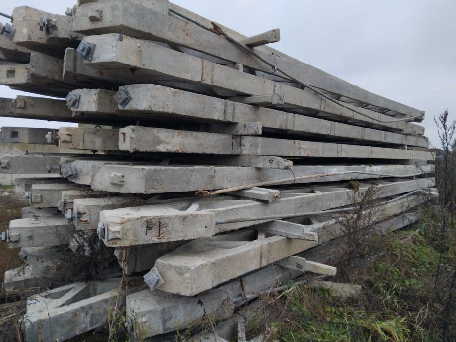 Belka Dachowa Płatwia Kratownica Dzwigar Konstrukcja Żelbetonowa 890cm
