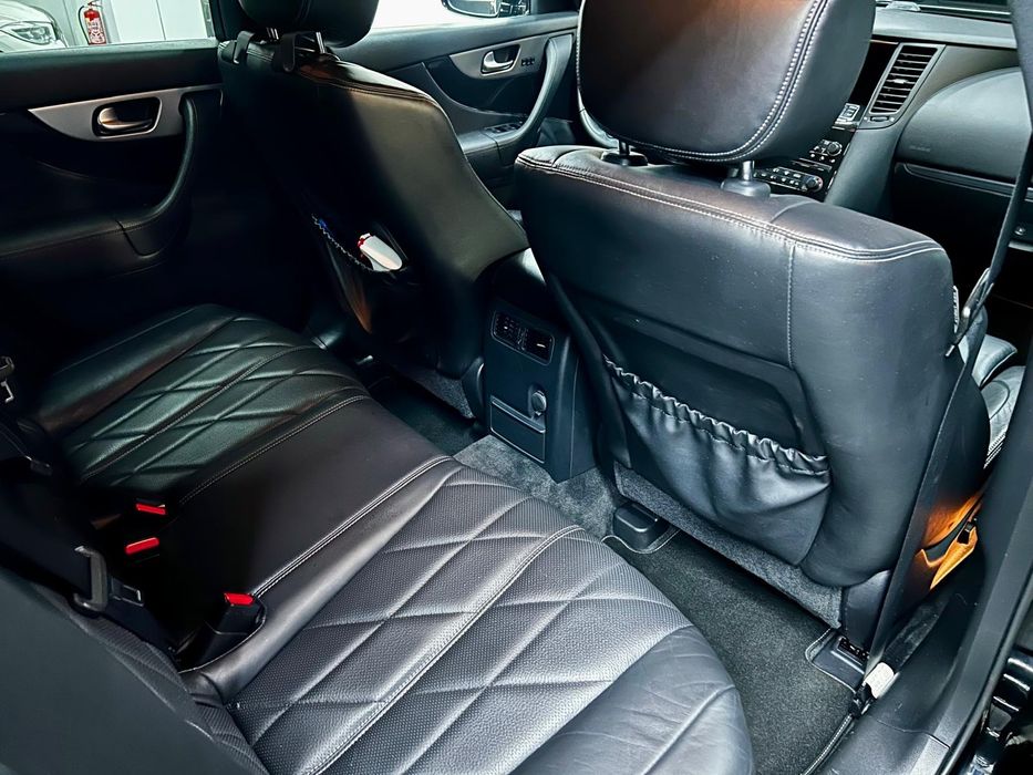 Infiniti FX 30D. S