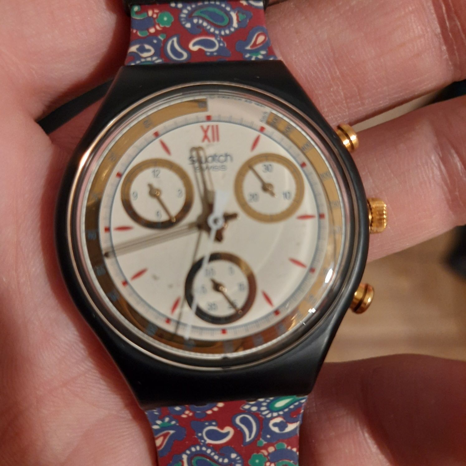 Часы наручные Swatch Chrono Vintage SCB108