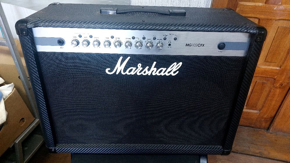 Продам комбоусилитель Marshall mg 102 cfx