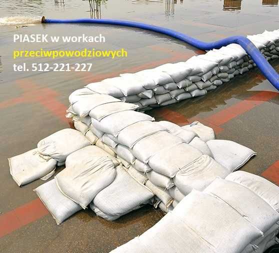 Piasek w workach przeciwpowodziowych