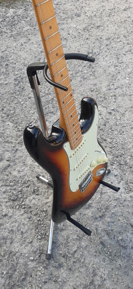 Gitara lutnicza stratocaster