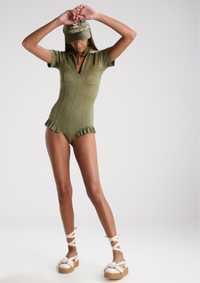 Puma by Rihanna Fenty oliwkowe body khaki z falbanka