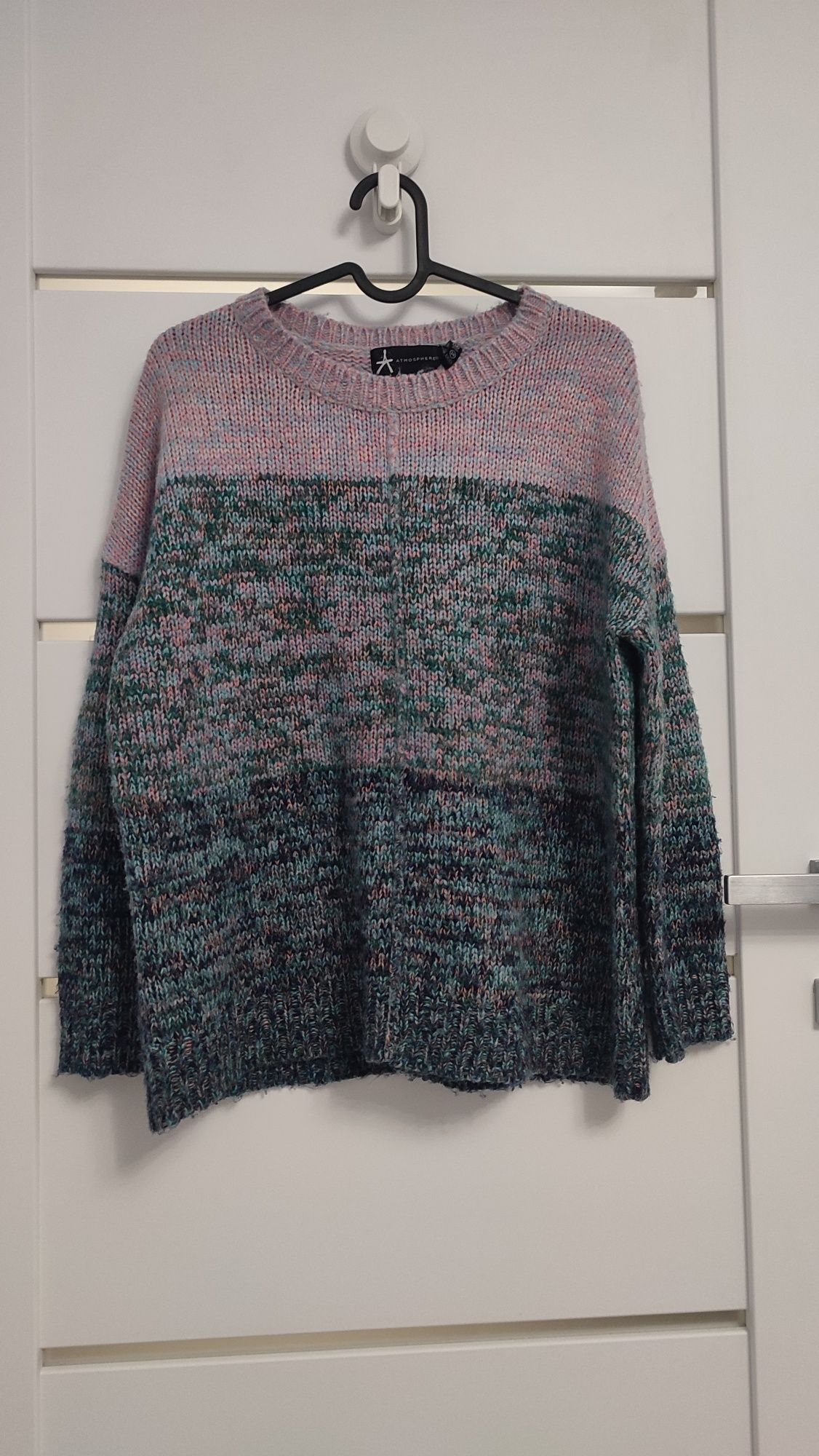 Kolorowy sweterek damski