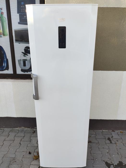 Морозильна камера  З Європи Beko 184 cm. Гарний стан..Як нова