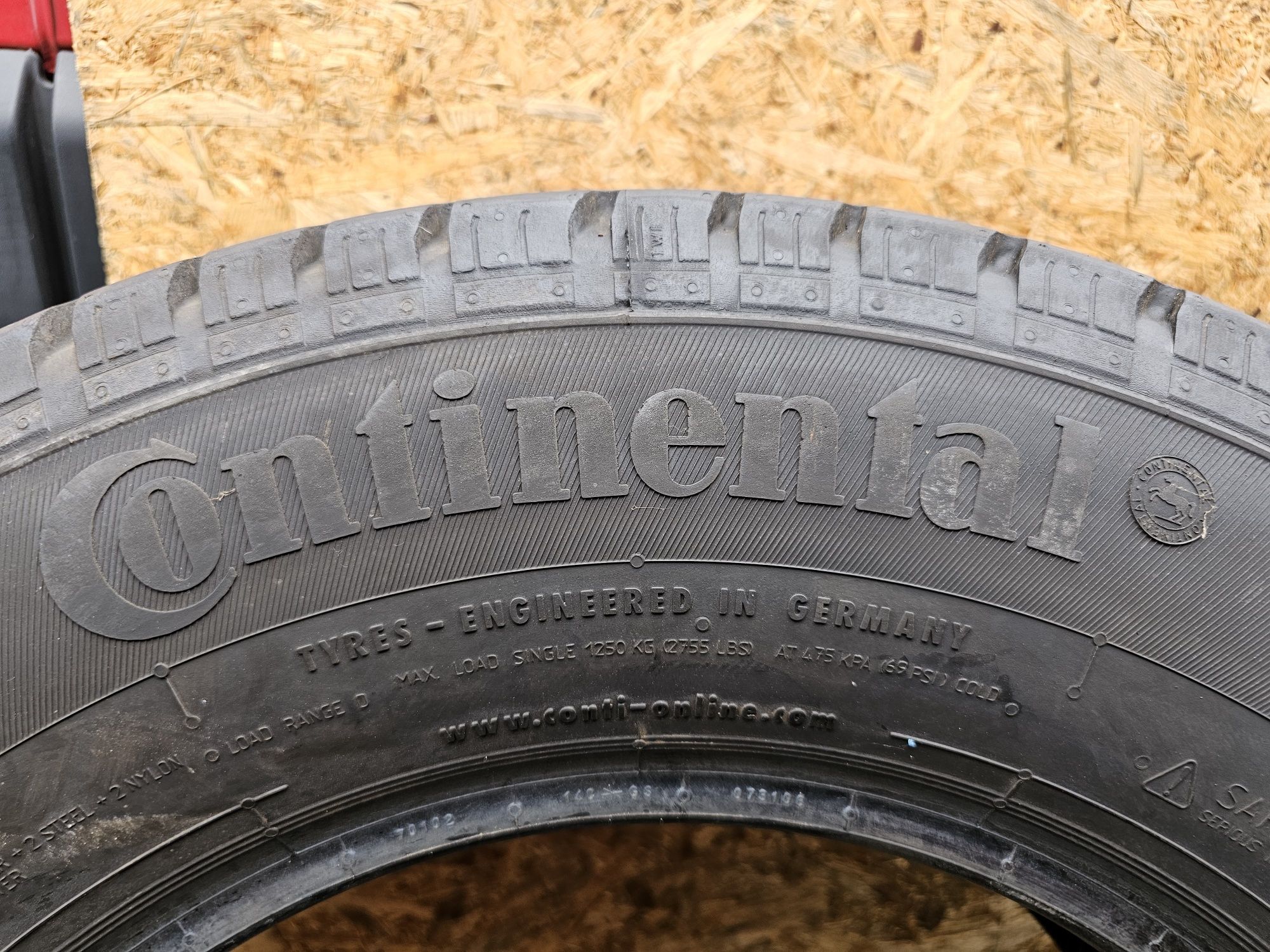 Idealne!!  9mm. 225/75 r16C Continetal Vanco Camper.