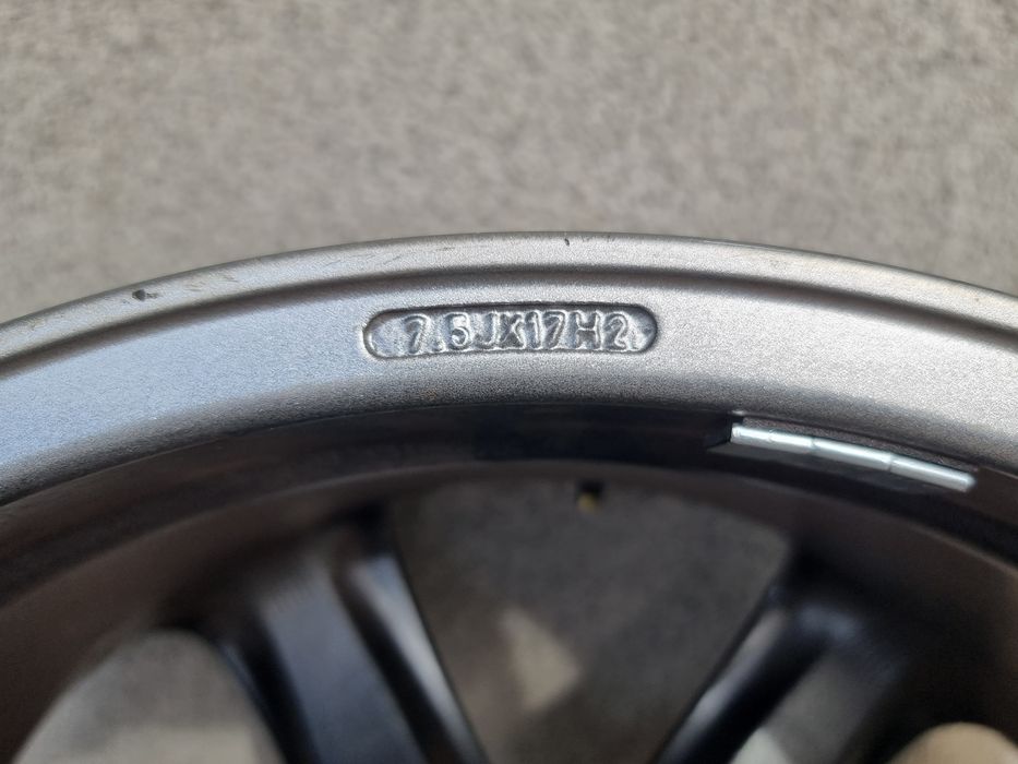 Felgi Stilauto Futura 17" 7,5J 5x130 Cayenne Touareq jak nowe