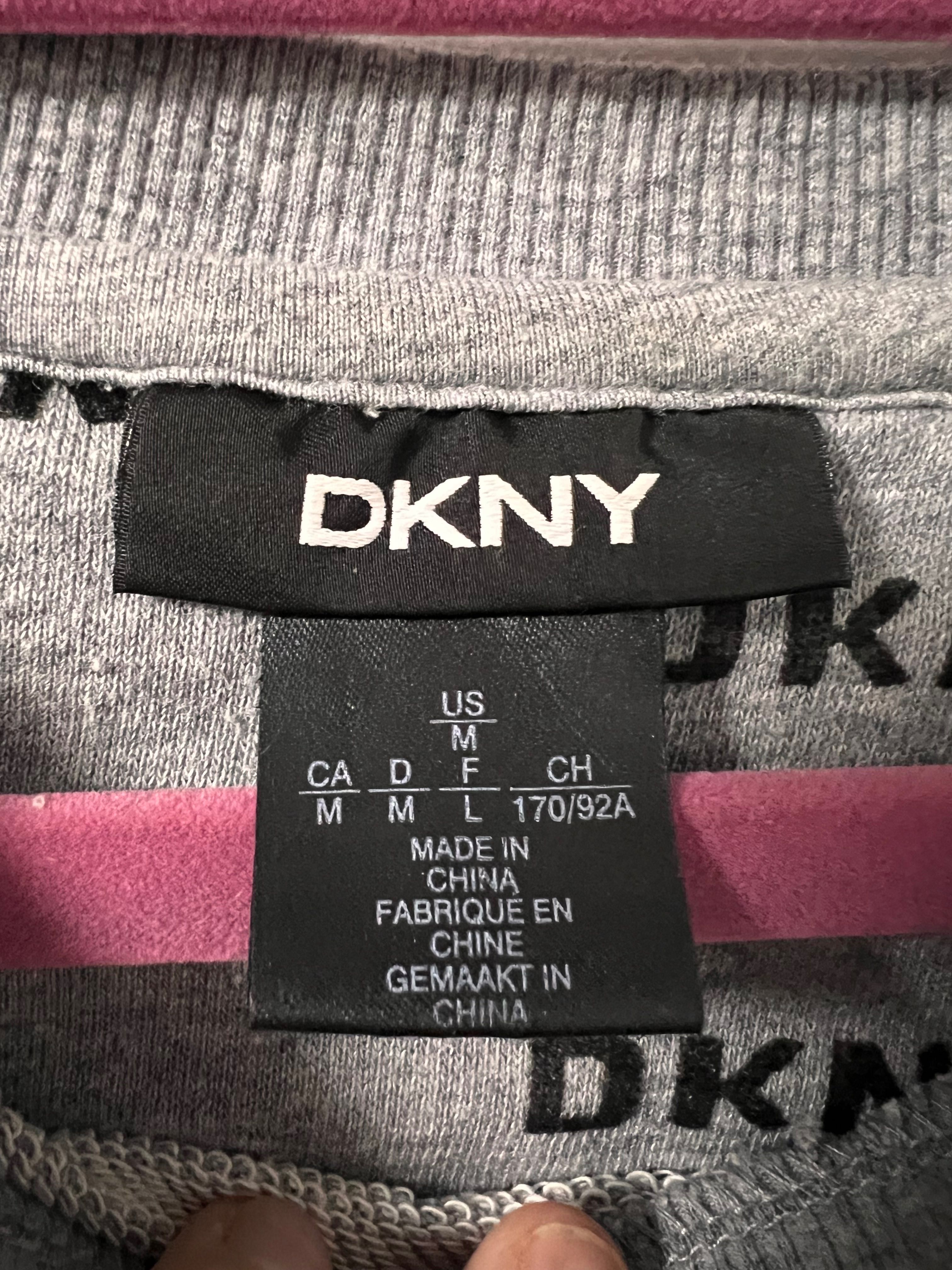 Sweter monogram DKNY