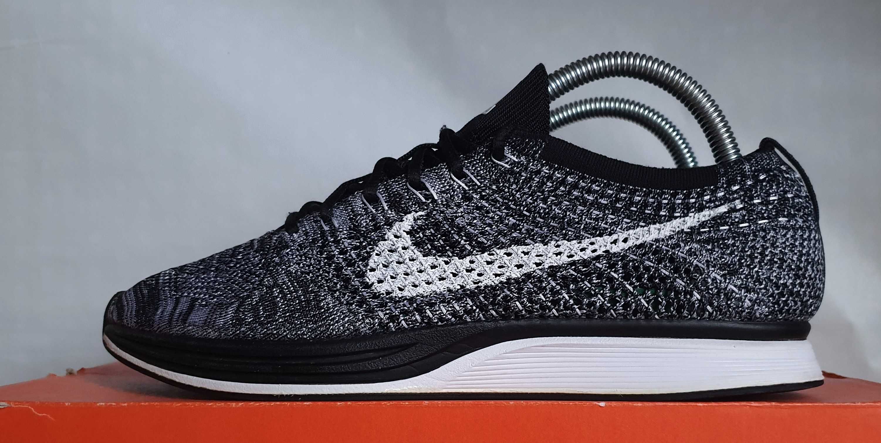 Nike Flyknit Racer Oreo 2.0 2016 9US/42.5EUR