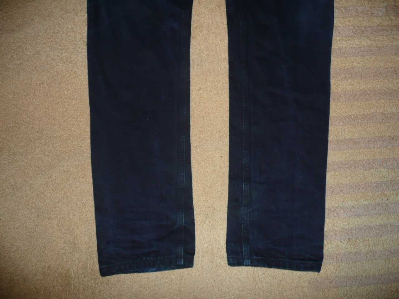 Spodnie dżinsy HUGO BOSS W33/L34=44,5/114cm jeansy