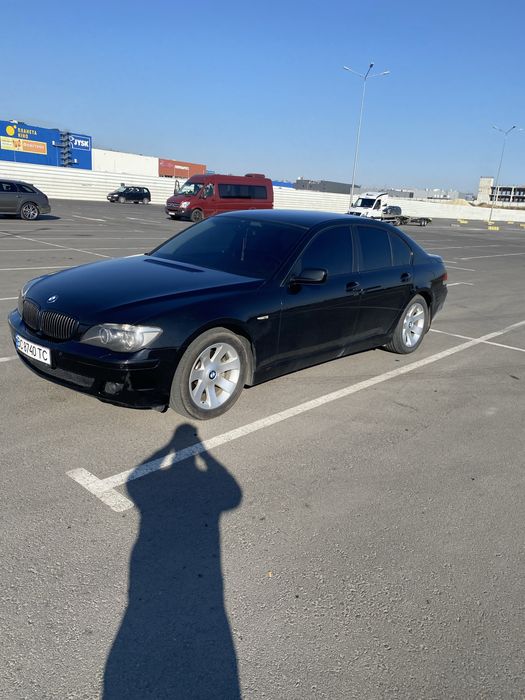 Бмв 740і е65.