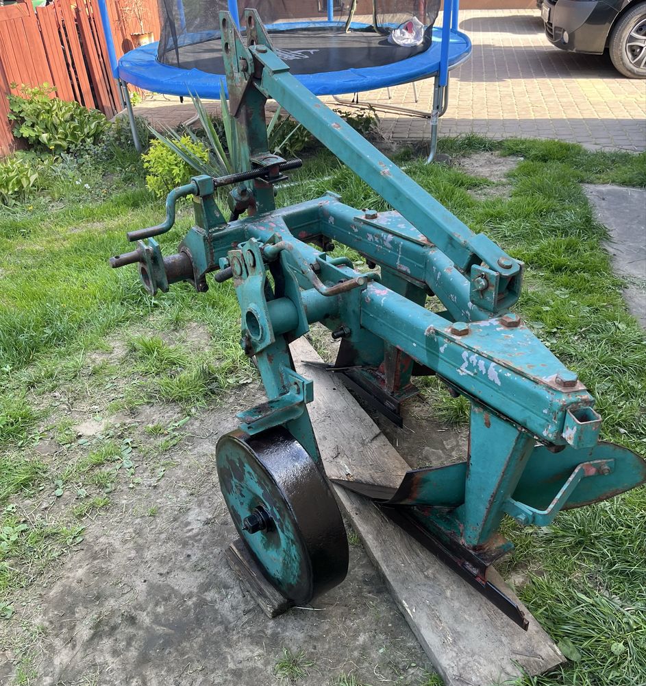 Плуг 2/25 см Unia Grudziadz