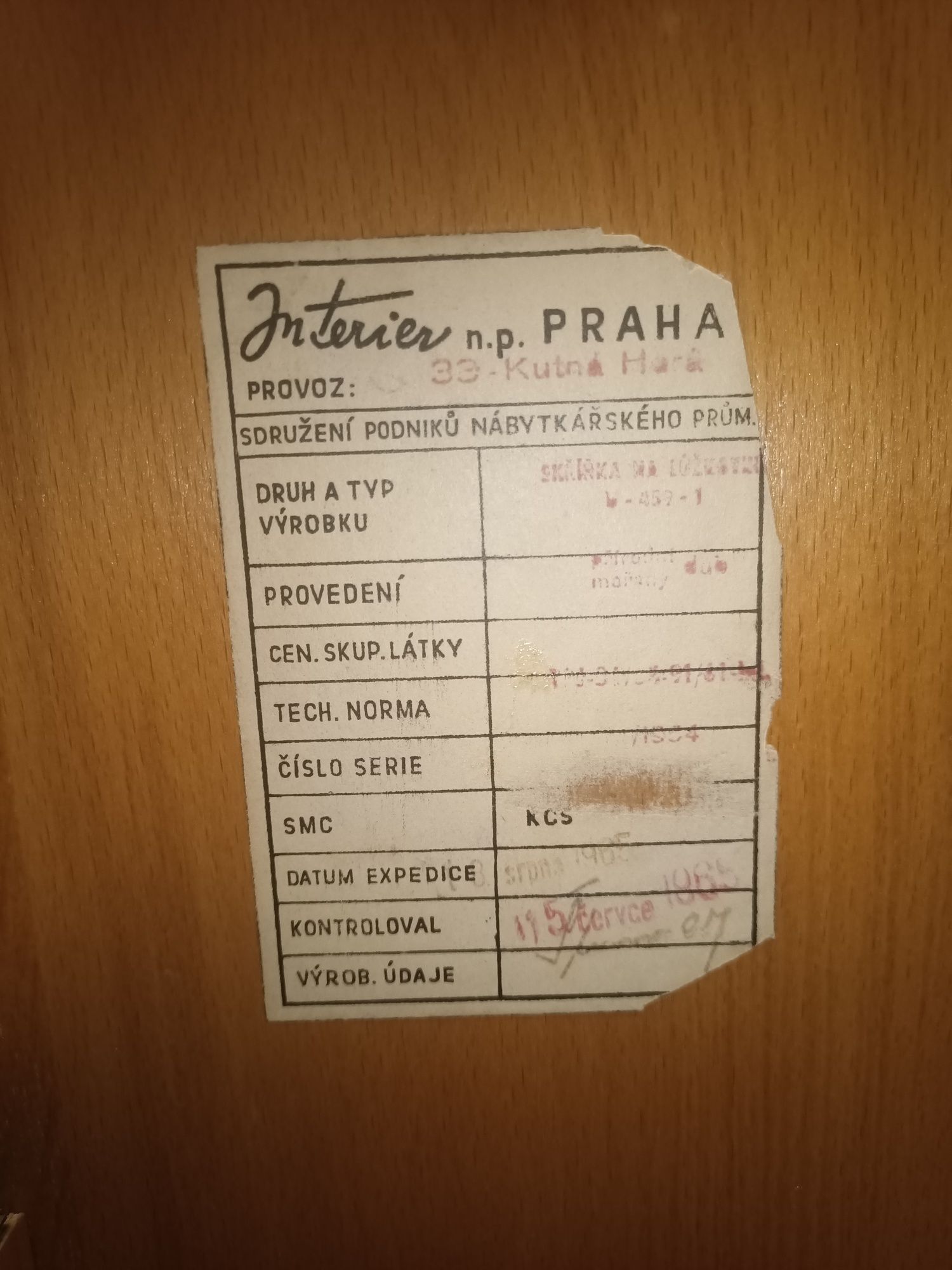 Komoda bieliźniarka muzelanik 1965 PRL vintage