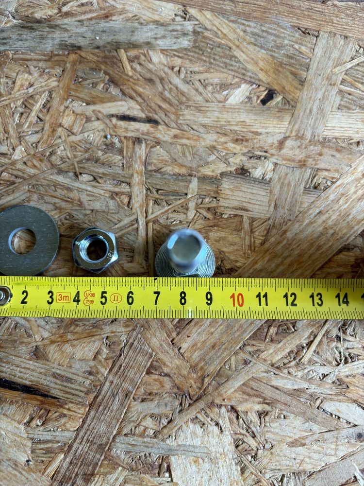 Śruba zamkowa 60mm - 16 sztuk