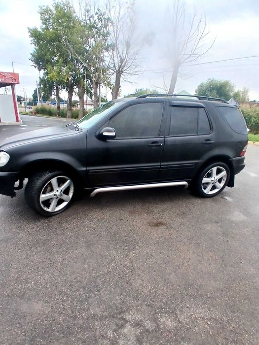 Mercedes-Benz M-Class w163