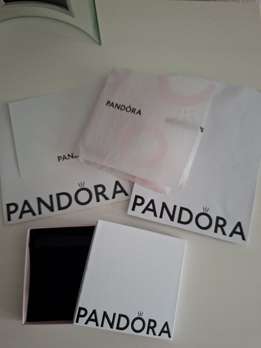 Pandora pudełko i zestaw prezentowy