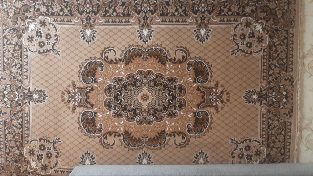 Ковер в чудовому стані