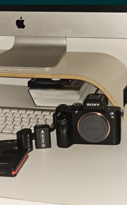 Sony A7II + Samyang 45mm f/1.8