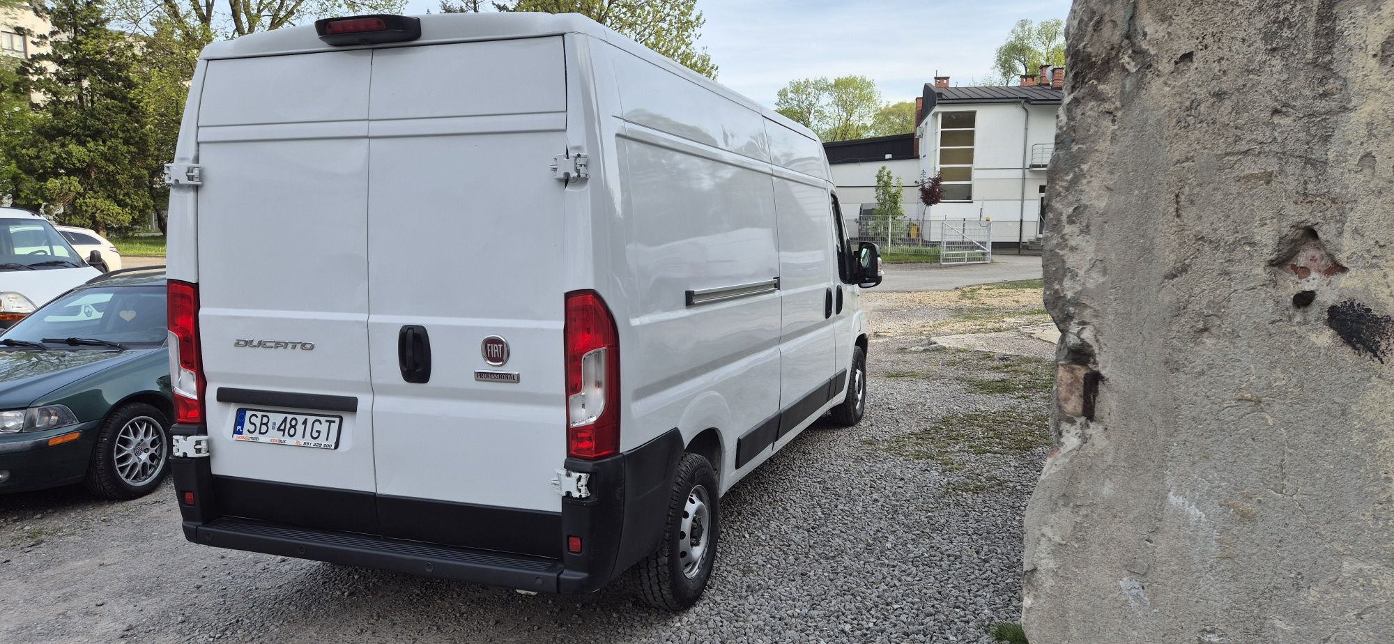 Wypożyczalnia samochodów dostawczych Fiat Ducato L3H2 2.3JTD 2020