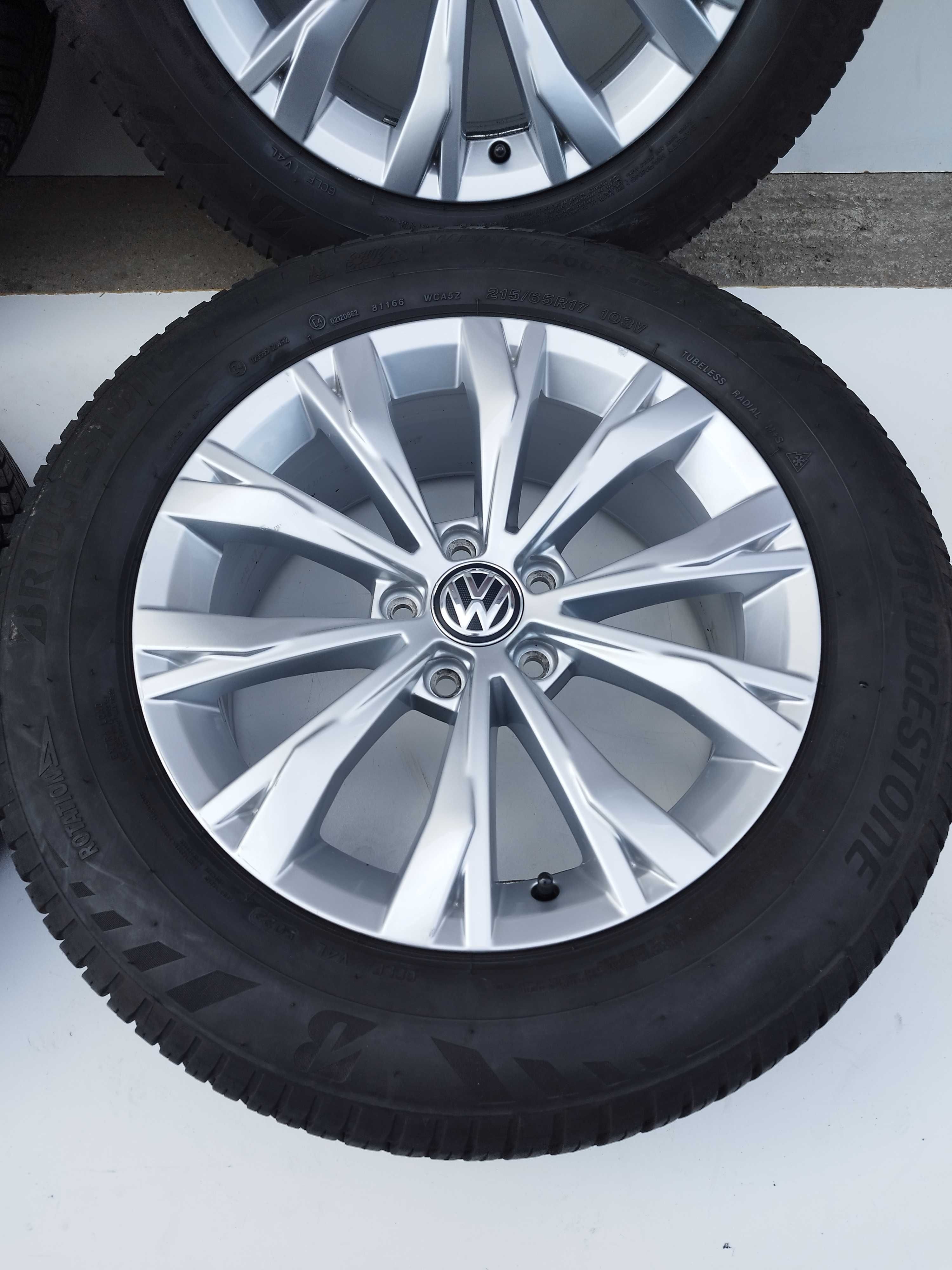 2023r. j.Nowe! 5x112 Całoroczne BRIDGESTONE 215/65R17 oryg. VW Tiguan