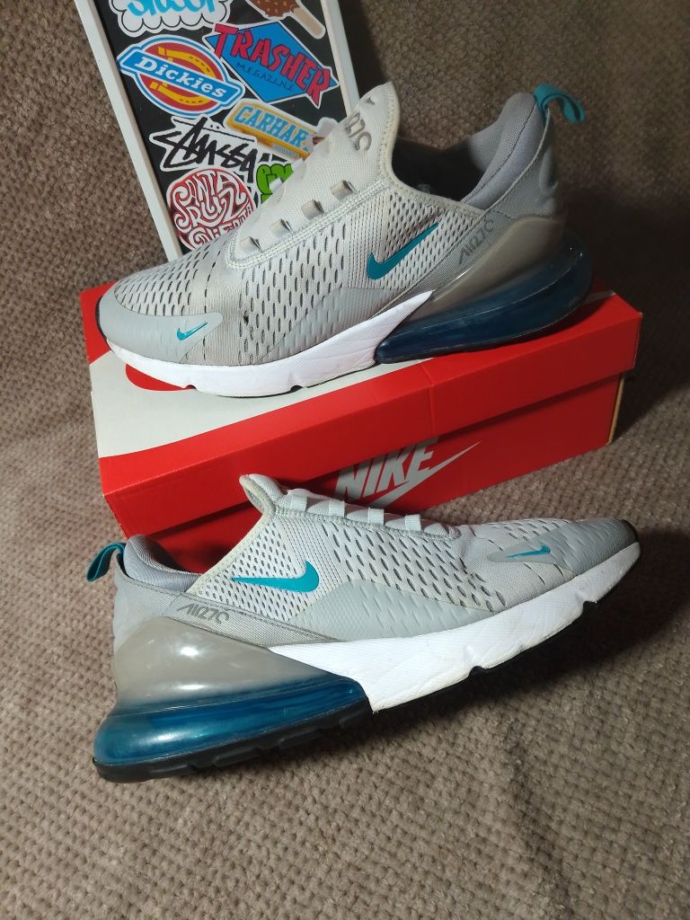 Кросовки Nike air max 270