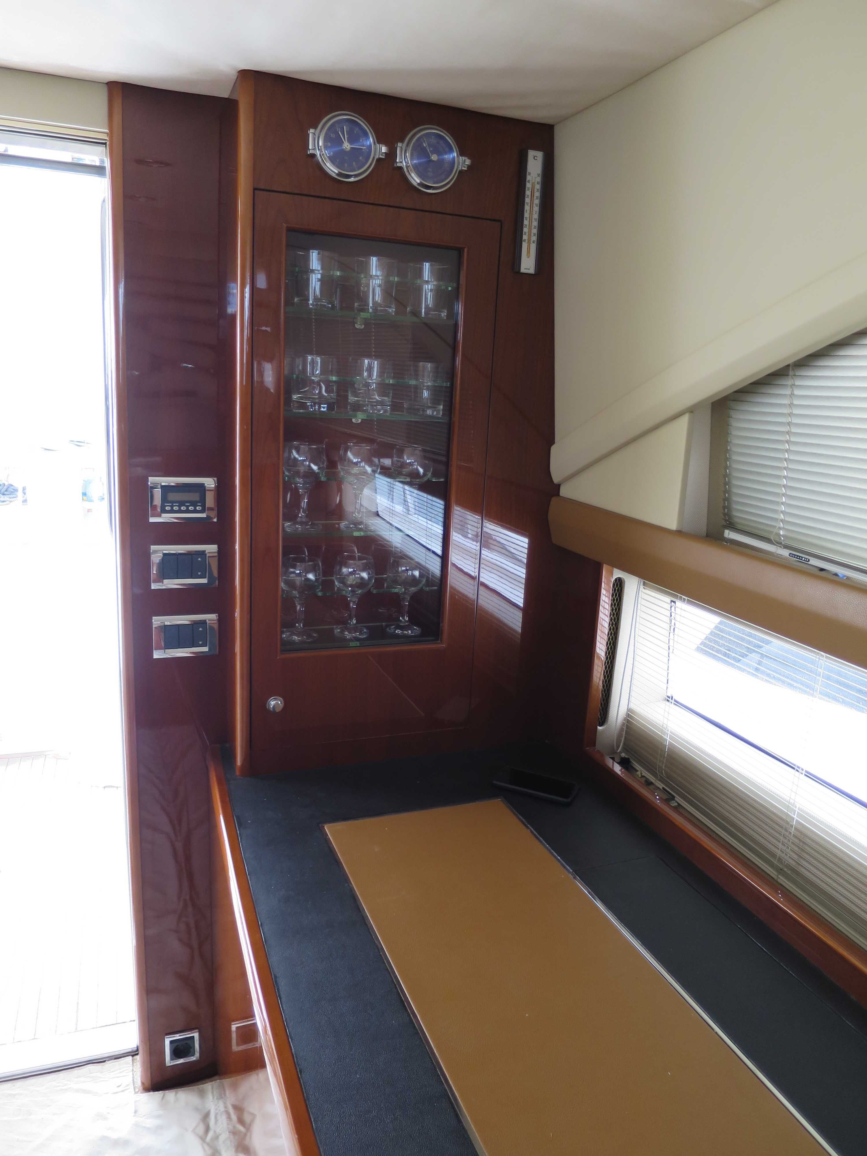 PRINCESS 50 Flybridge ( Принцесс 50 с Флайбриджем ) моторная яхта
