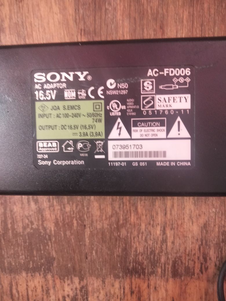 Adaptador Sony 16.5V