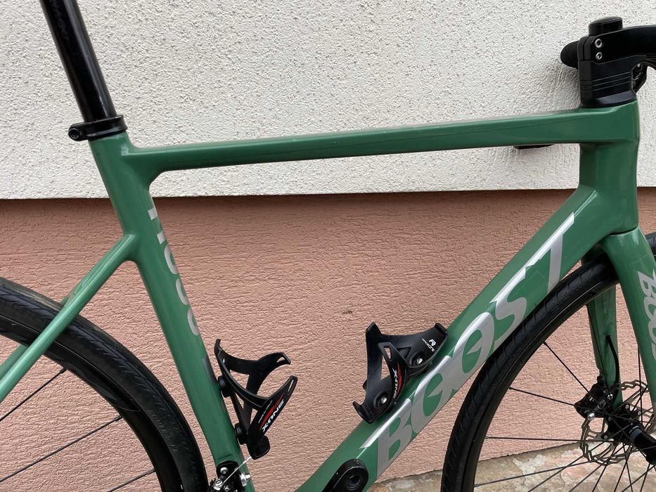 Rower szosowy full carbon, Boost R096-D disc, Shimano 105