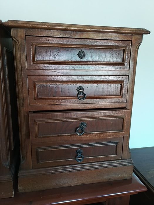 Móvel pequeno para arrumacao