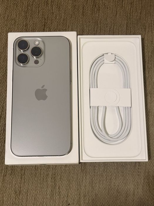 Iphone 16 Pro Max 256gb - (1 mes de uso)