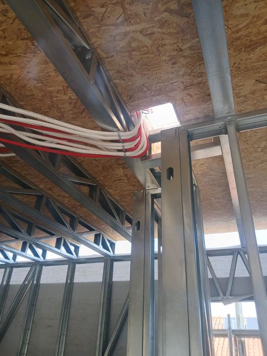 Pladur, pichelaria e eletricidade
