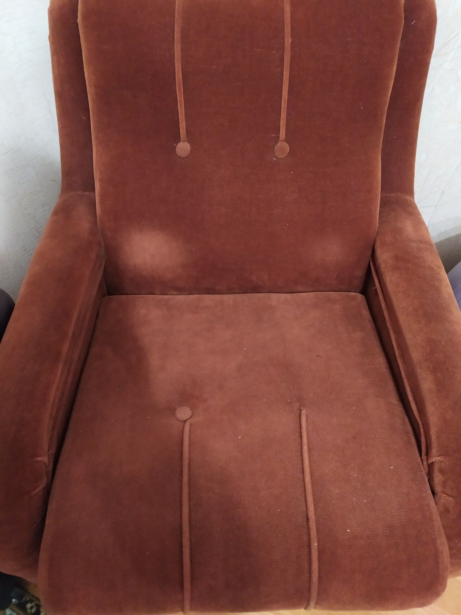Гарнитур диван + два  мягких кресла