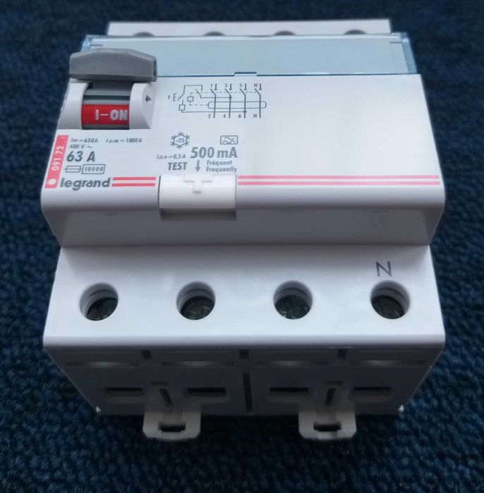 ПЗВ дифреле (УЗО) 63А 500мА 4 полюси тип АC Legrand (09172)