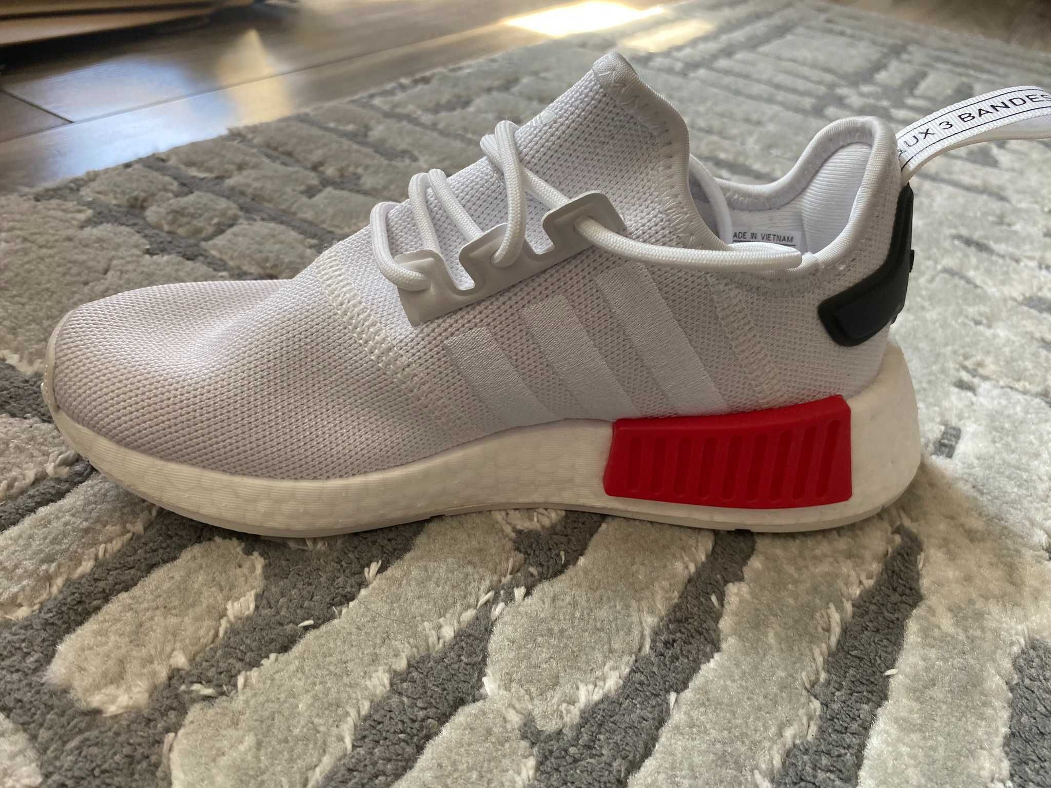 Nowe Oryginalne Adidas damskie, model NMD_R1 GX 9527, rozmiar 36