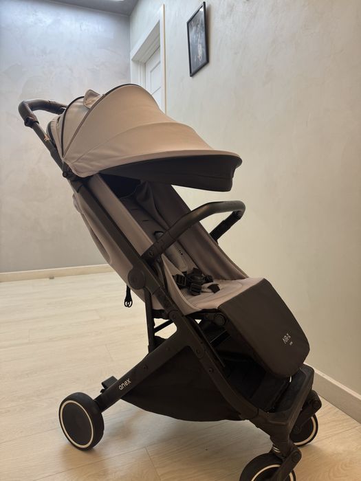 Прогулянковий візок Anex Air X