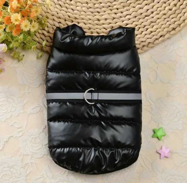 Новий одяг на собаку малої породи. Курточка жилетка. М.