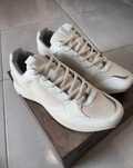 Tenis Marca Vor brancos