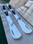 Elan Insomnia 10–Damskie sportowe narty po serwisie.Rozmiar: 144 cm